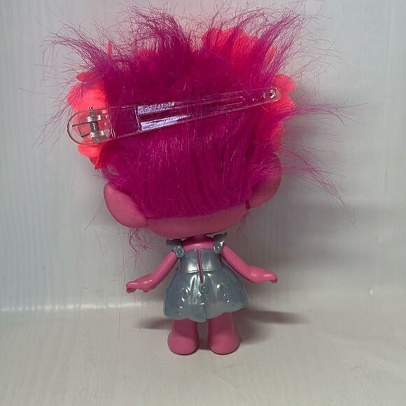 Poppy Troll Doll Dreamworks 8 inches tall  2015 B7355 Blue Dress - Picture 4 of 8